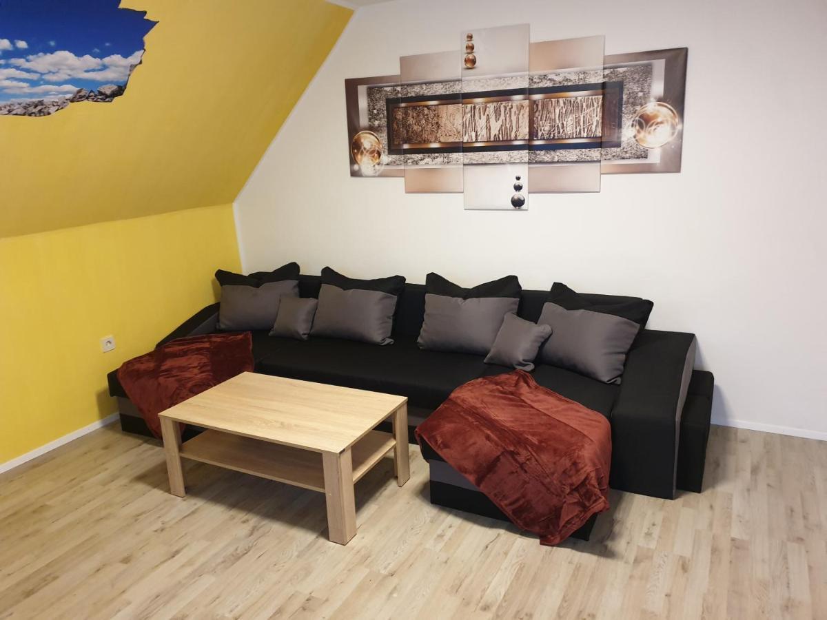 Grosszuegige Ferienwohnung In Furth Im Wald Exteriör bild